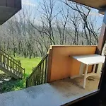 Holiday park Vvf Montpeyroux Auvergne 2*